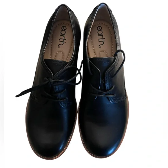 NWOT Earth Women's Eane lace-up Derby 6.5 M - Picture 3 of 9